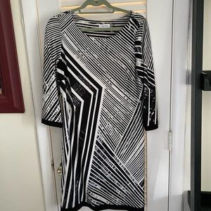 Calvin Klein Dress. 3/4 sleeve Size 10. Like New. Black & White